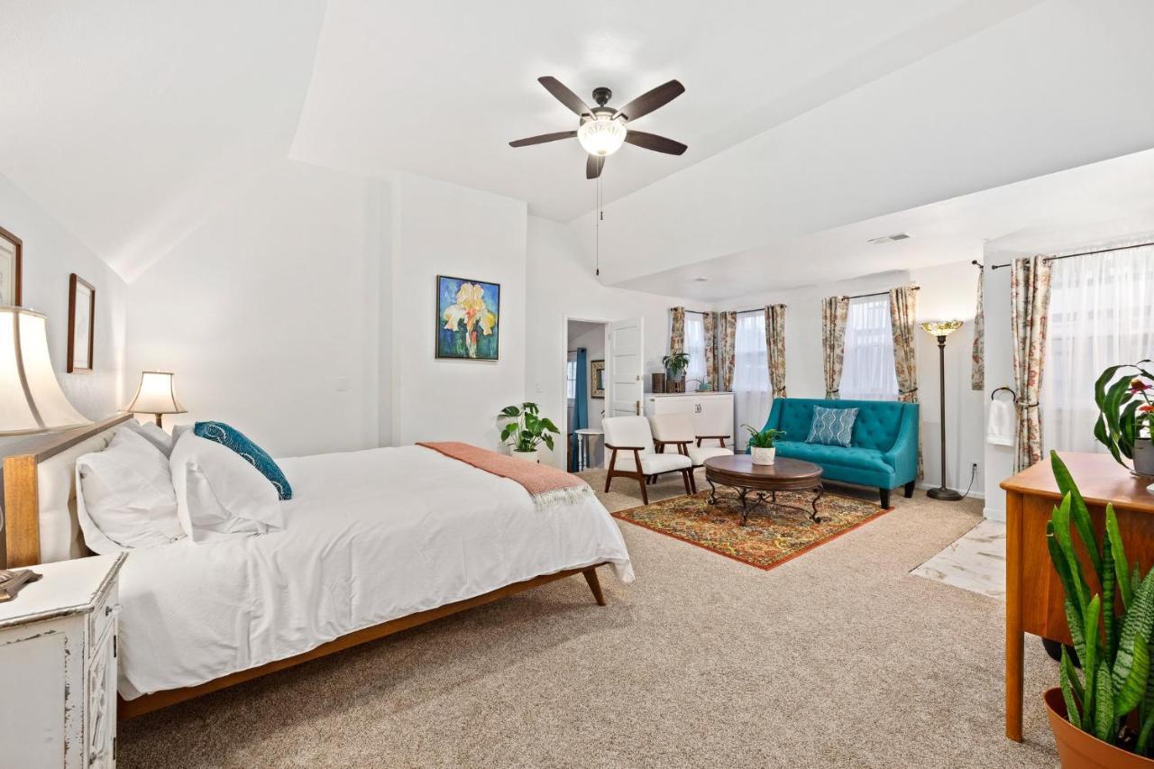 Flora House Hotel DEN