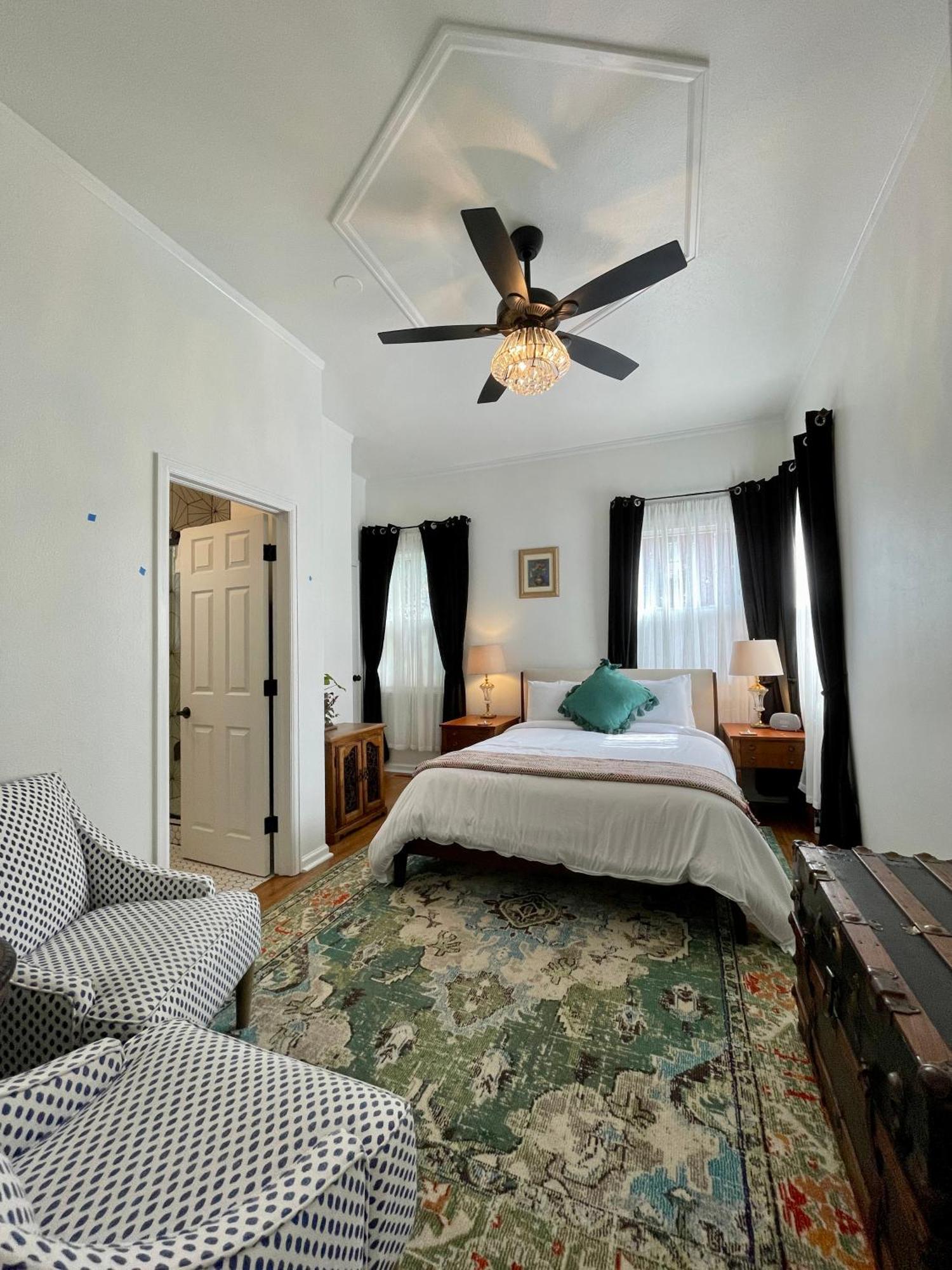 Flora House 5*