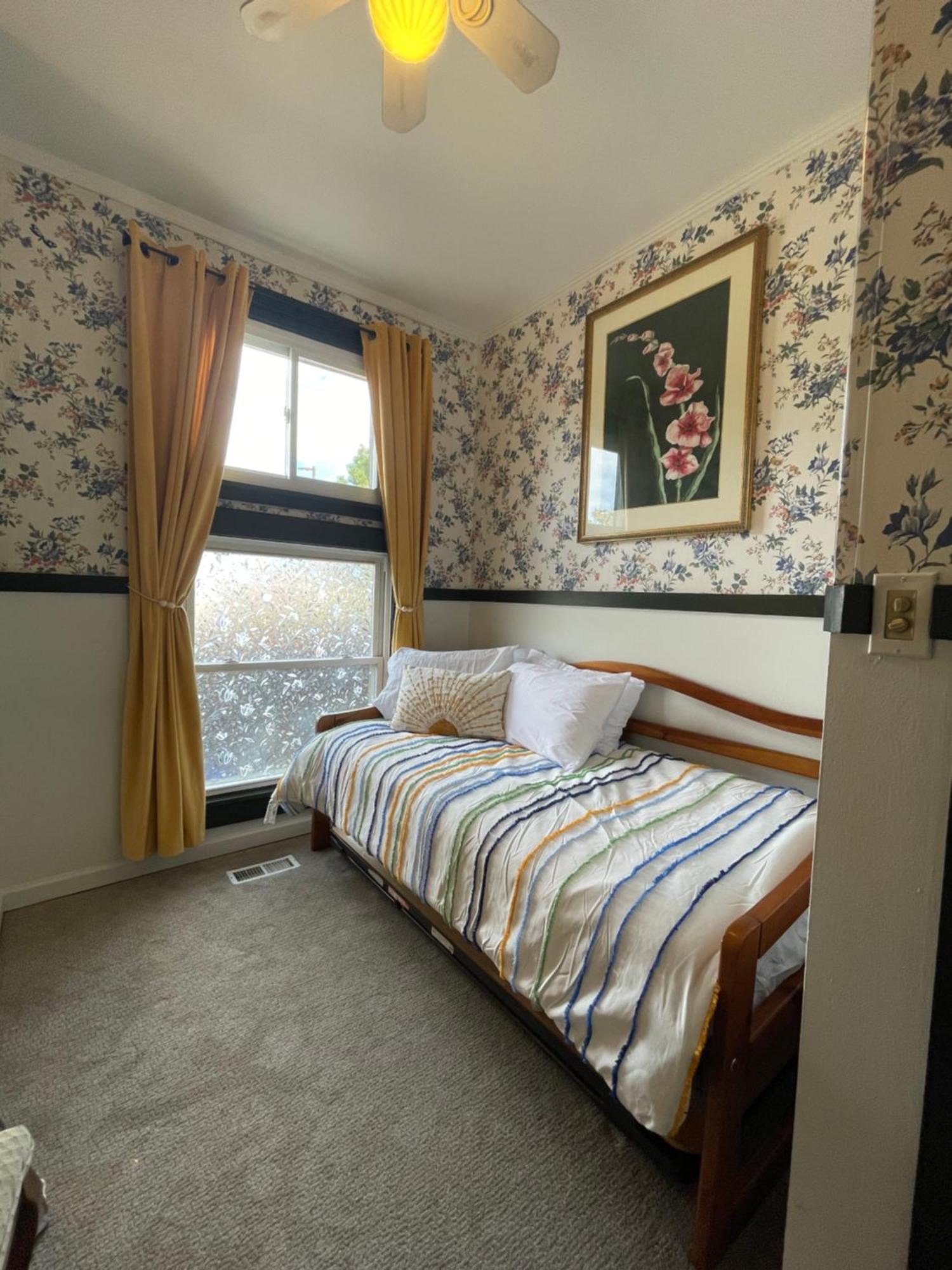 Flora House 5* DEN