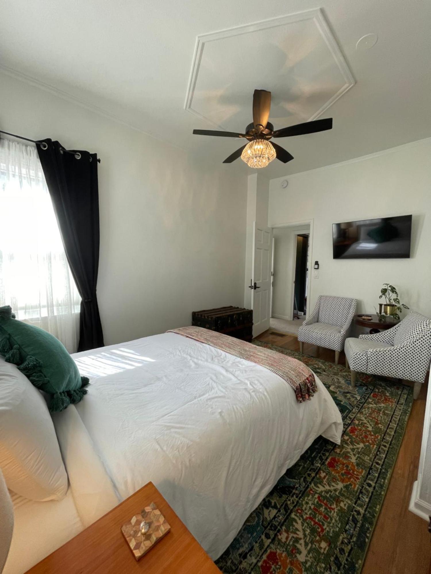 Flora House Hotel 5*